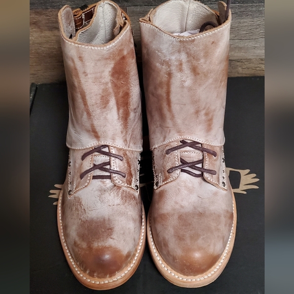 Freebird Rynne Taupe distressed leather flat booties size 7 - Picture 5 of 8